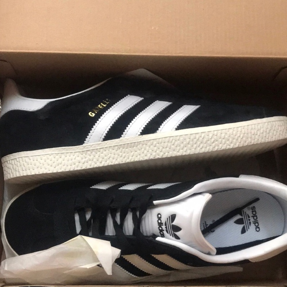 Adidas original Gazelle classic shoes